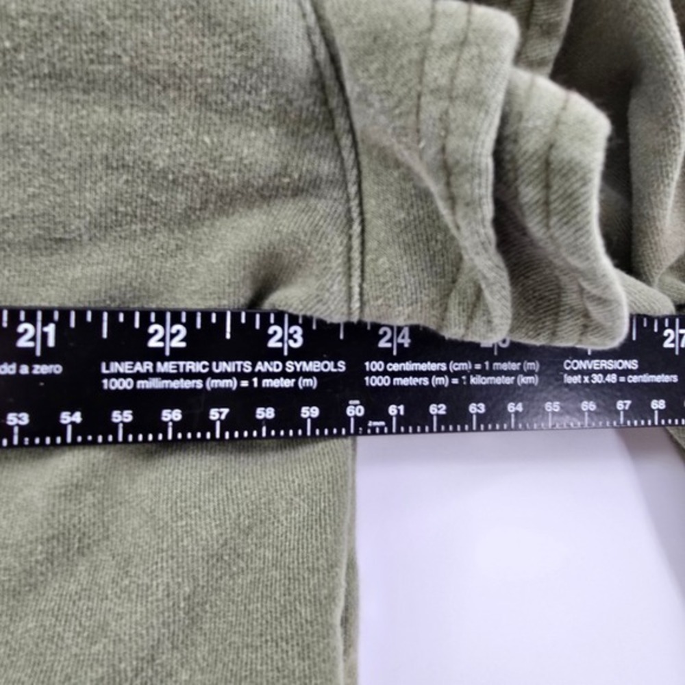 7 For All Mankind Olive Green‎ Ruffle Long Sleeve Cropped Sweatshirt Large - Picture 9 of 10